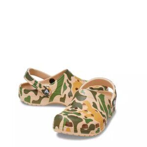 Crocs - Men's Printed Camo Chai/Tan